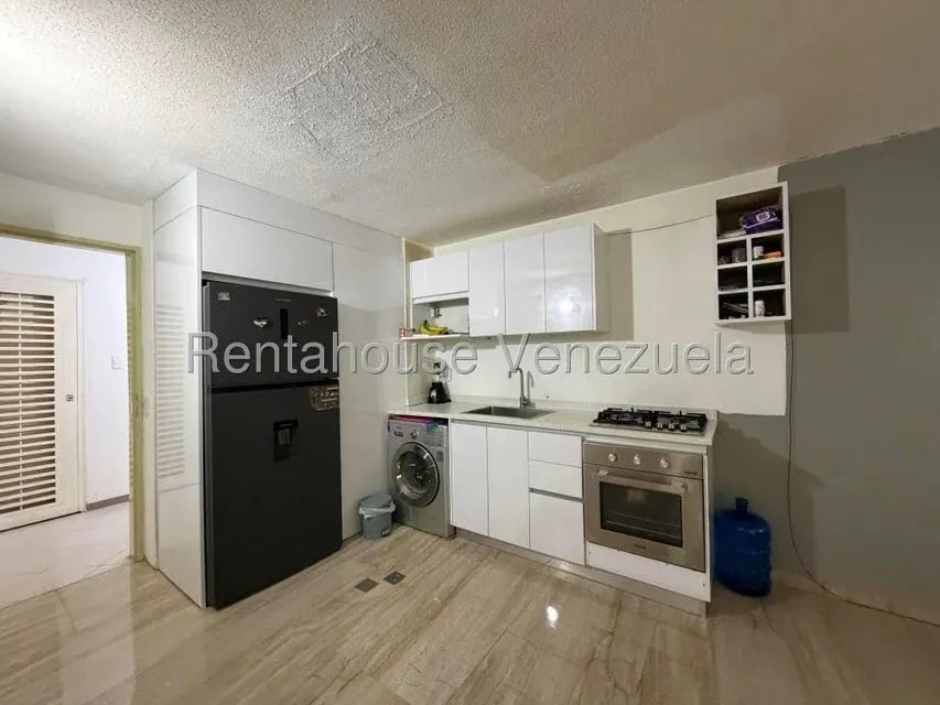 Apartamento (1 Nivel) en Venta en Los Naranjos Humboldt, Distrito Metropolitano - 2