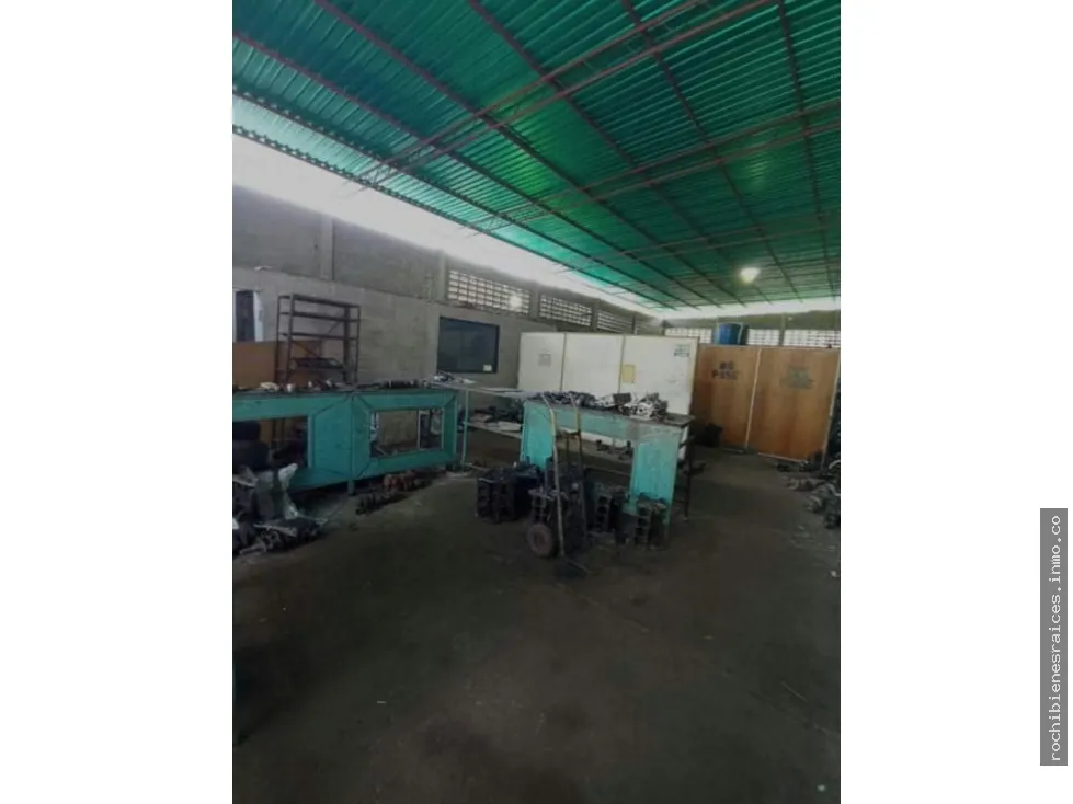 Sector Quemaito Guatire , Galpón en Venta - 2