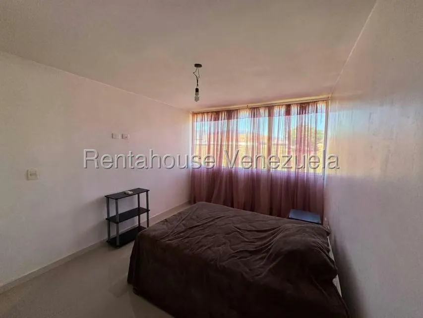 Apartamento (1 Nivel) en Venta en Buenaventura, Miranda - 27
