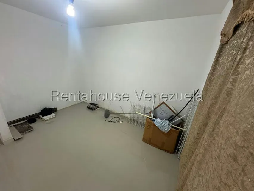 Apartamento (1 Nivel) en Venta en Buenaventura, Miranda - 31