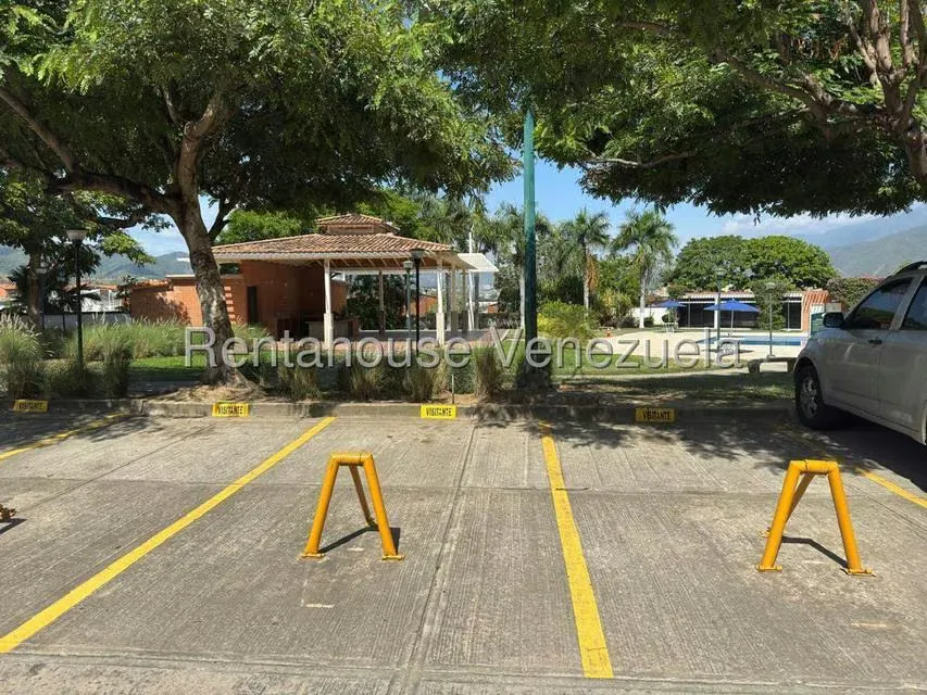 Apartamento (1 Nivel) en Venta en Buenaventura, Miranda - 33