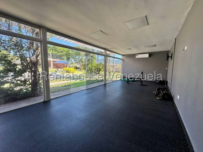 Apartamento (1 Nivel) en Venta en Buenaventura, Miranda - 36