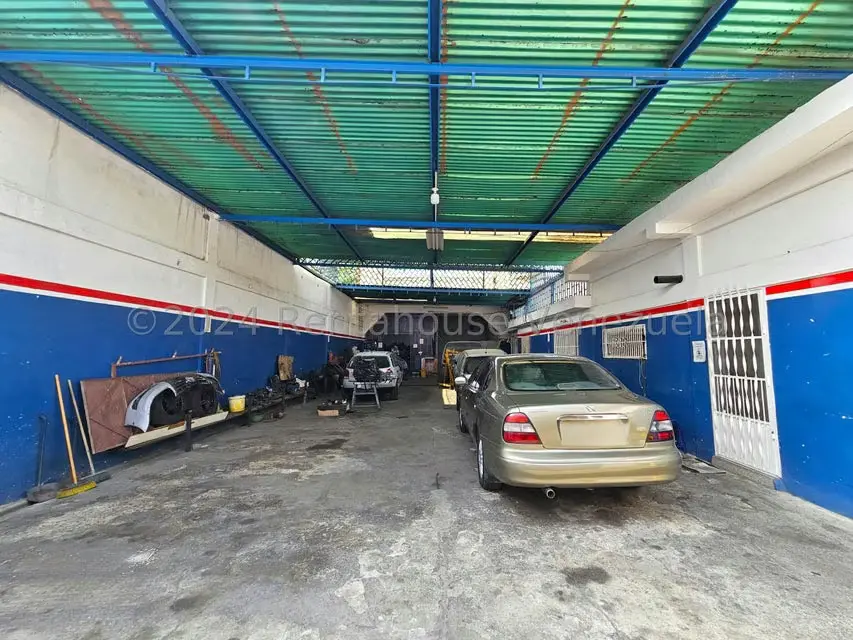 Comercial (Edificio) en Venta en Zona Oeste, Lara - 29