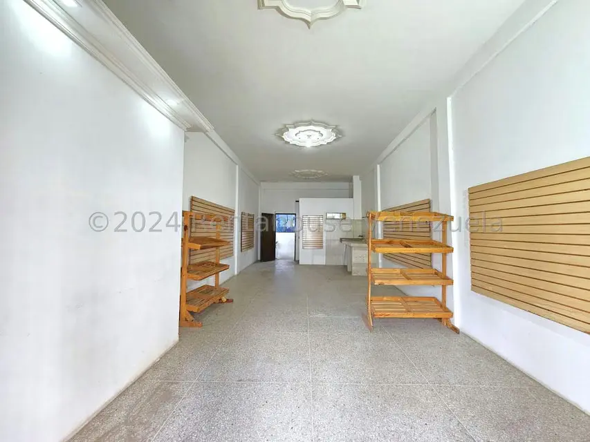 Comercial (Edificio) en Venta en Zona Oeste, Lara - 37