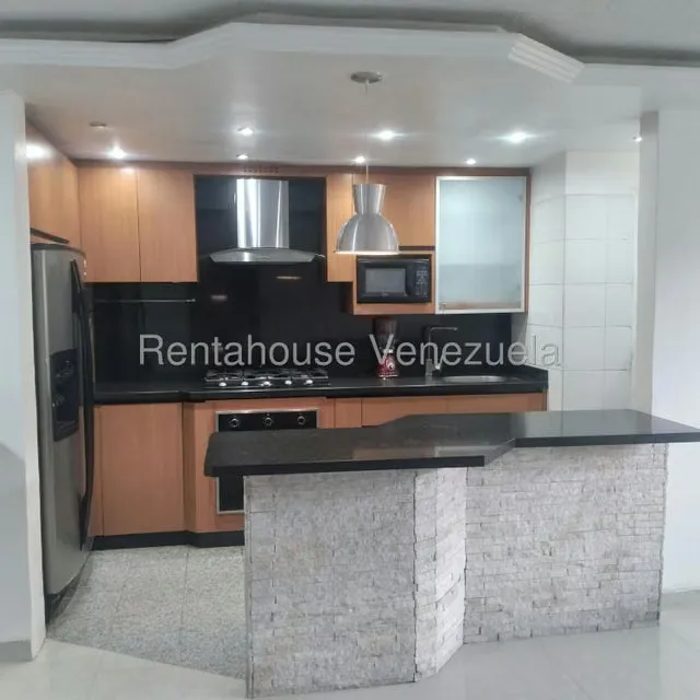 Apartamento (1 Nivel) en Alquiler en La Boyera, Distrito Metropolitano - 3