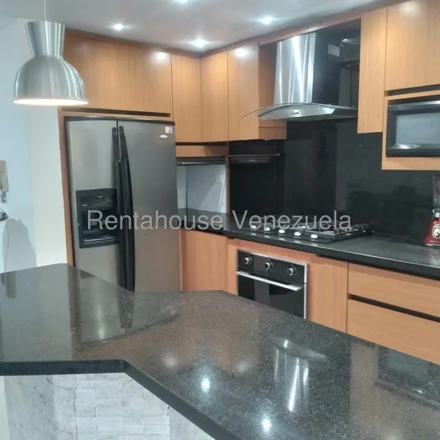Apartamento (1 Nivel) en Alquiler en La Boyera, Distrito Metropolitano - 4