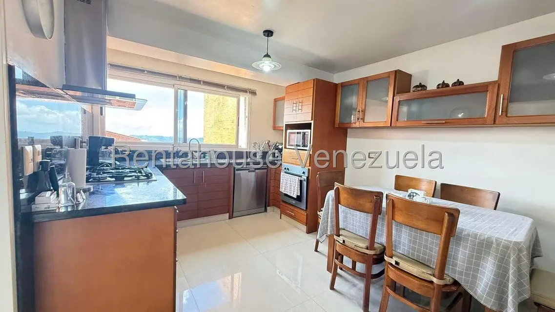 Townhouse (Multiples Niveles) en Venta en Loma Linda, Distrito Metropolitano - 11