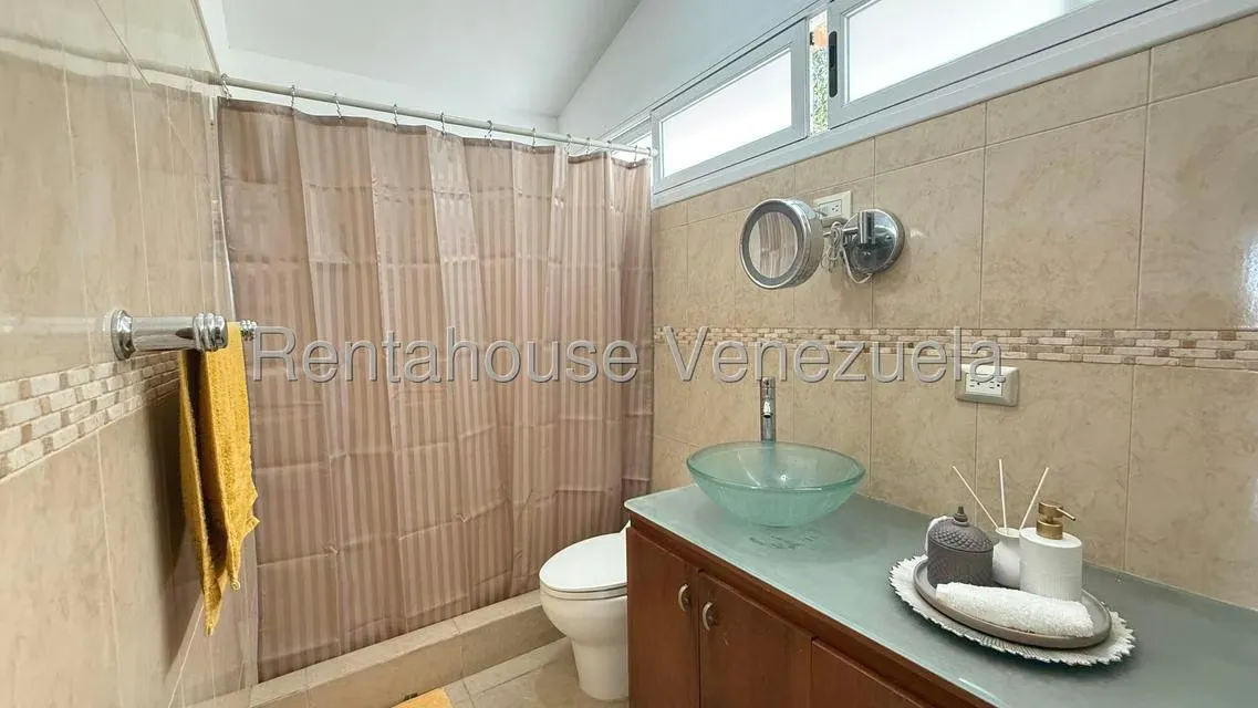 Townhouse (Multiples Niveles) en Venta en Loma Linda, Distrito Metropolitano - 25