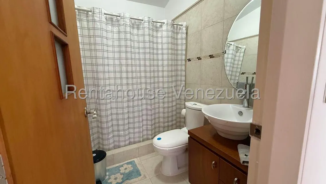 Townhouse (Multiples Niveles) en Venta en Loma Linda, Distrito Metropolitano - 26