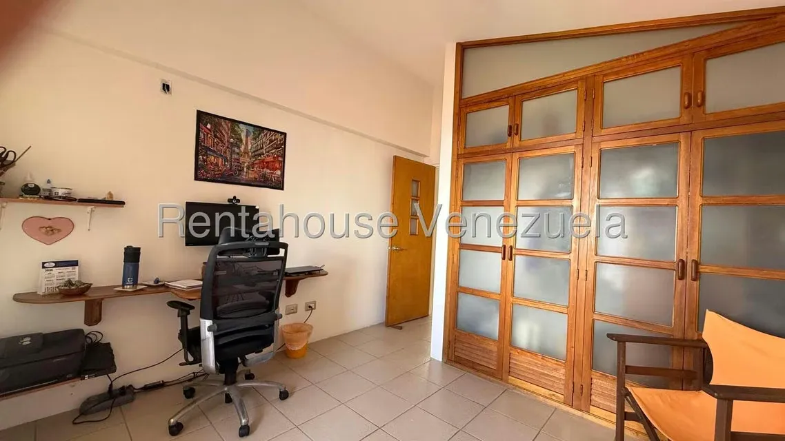 Townhouse (Multiples Niveles) en Venta en Loma Linda, Distrito Metropolitano - 28