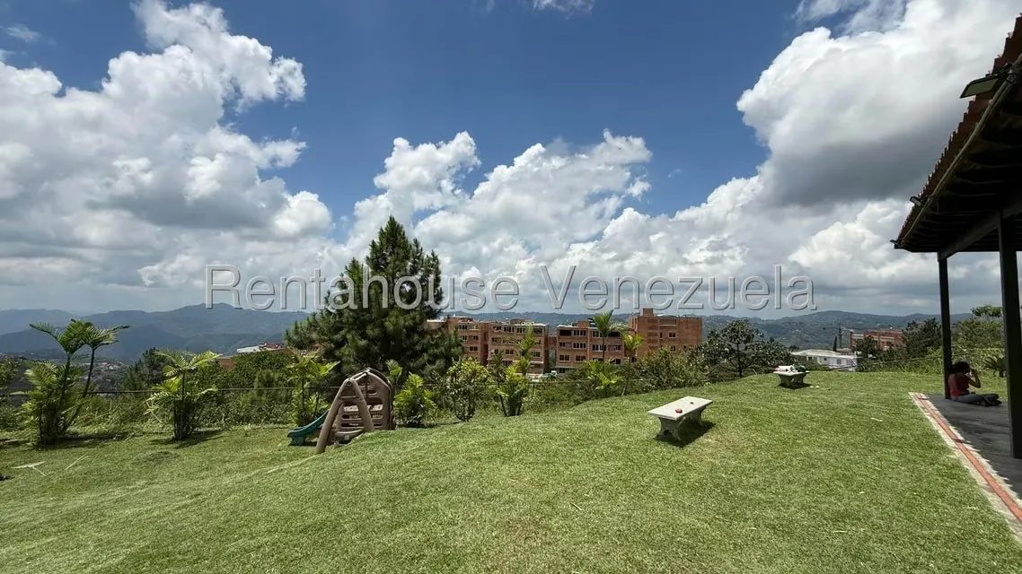 Townhouse (Multiples Niveles) en Venta en Loma Linda, Distrito Metropolitano - 42