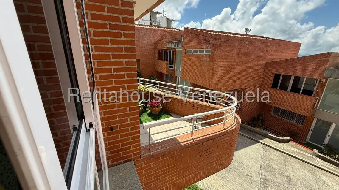 Townhouse (Multiples Niveles) en Venta en Loma Linda, Distrito Metropolitano - 10