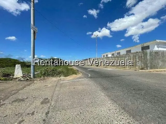 Terreno (Comercial) en Venta en Puerta Maraven, Falcon - 2
