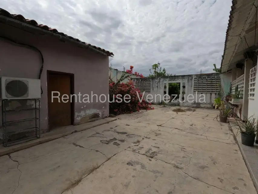 Casa (1 Nivel) en Venta en Centro, Lara - 22