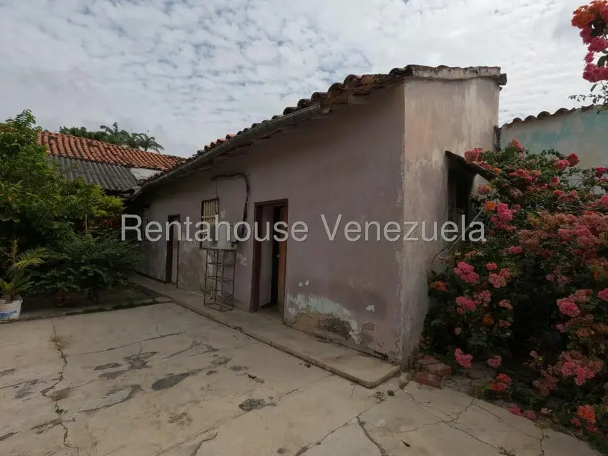 Casa (1 Nivel) en Venta en Centro, Lara - 24