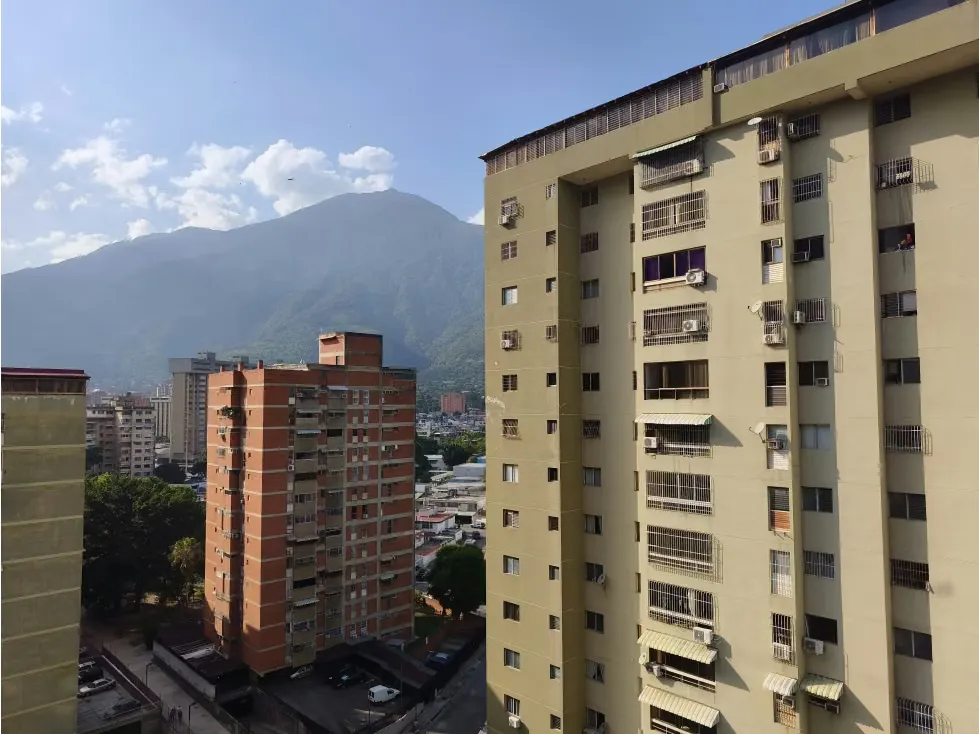 LINDO APARTAMENTO EN VENTA EN LOS RUICES 100mts/3H/2B - 11
