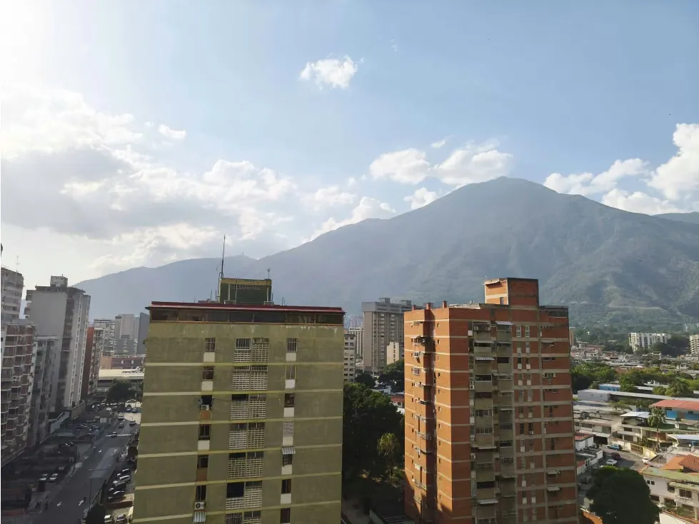 LINDO APARTAMENTO EN VENTA EN LOS RUICES 100mts/3H/2B - 18