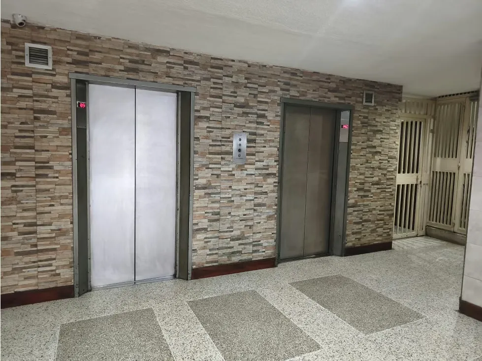 LINDO APARTAMENTO EN VENTA EN LOS RUICES 100mts/3H/2B - 2