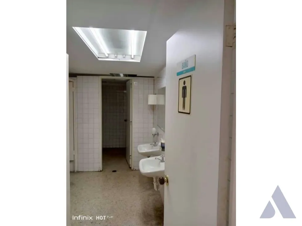 Alquilo local 800m2 La Urbina 5403 - 5
