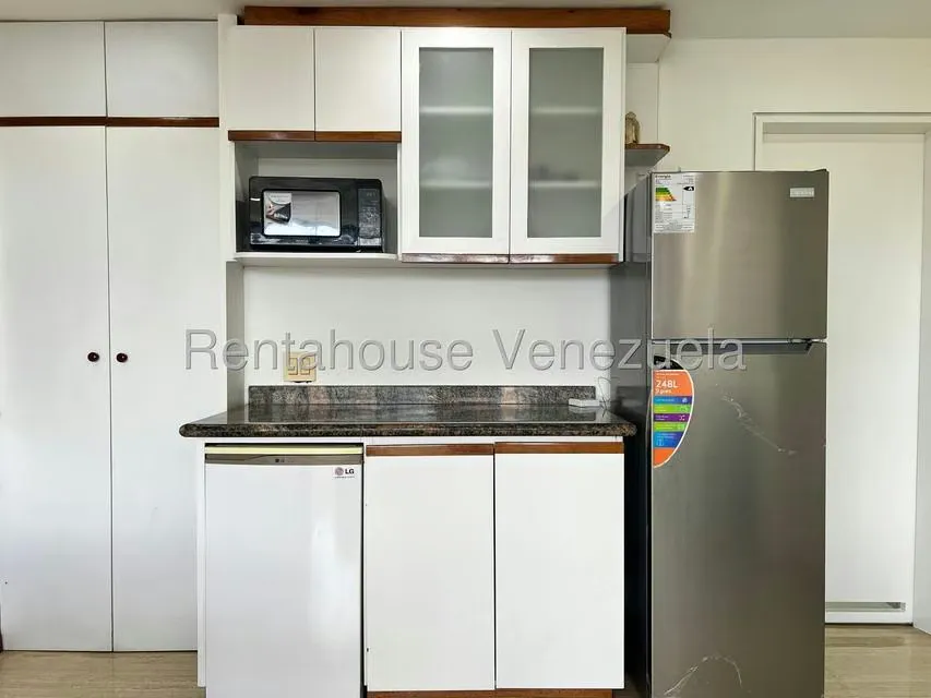 Apartamento (1 Nivel) en Alquiler en El Bosque, Distrito Metropolitano - 5