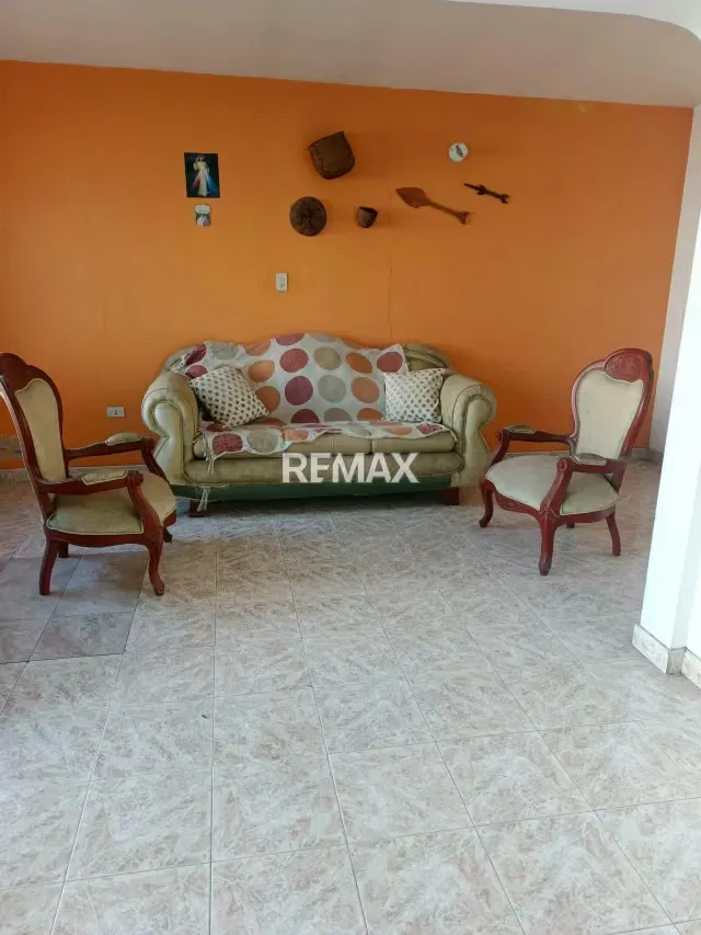 En Venta dos casas en una con amplio terreno adicinal, ubicada en Guanare, Urb. Altos de la Colonia, Calle 4, Casa 97, Guanare, Portuguesa, Venezuela - 2
