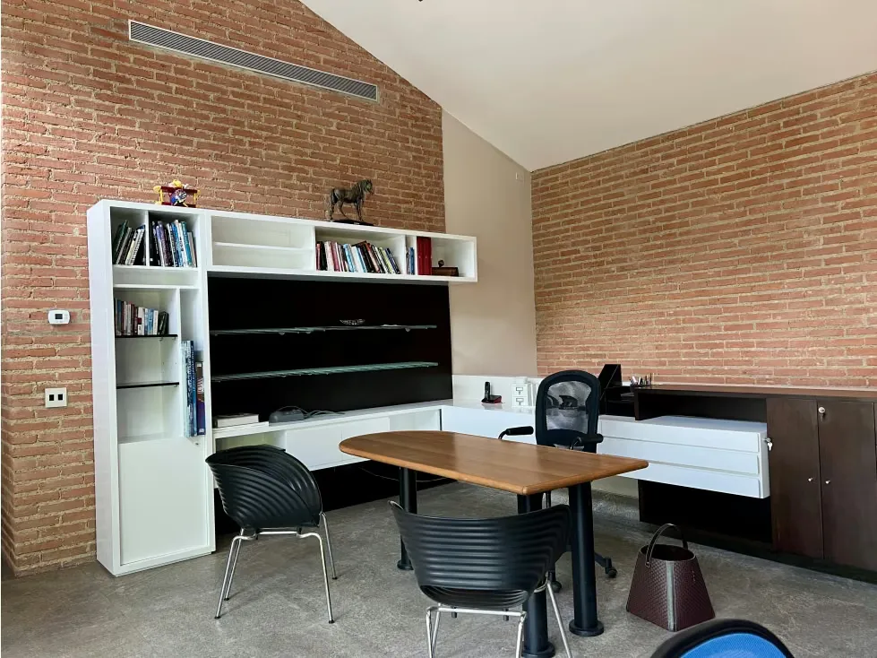 Se Vende casa 2.320MT c/1.073MT t/6h+2s/8b+3s/8p/Los Chorros/4945 - 13
