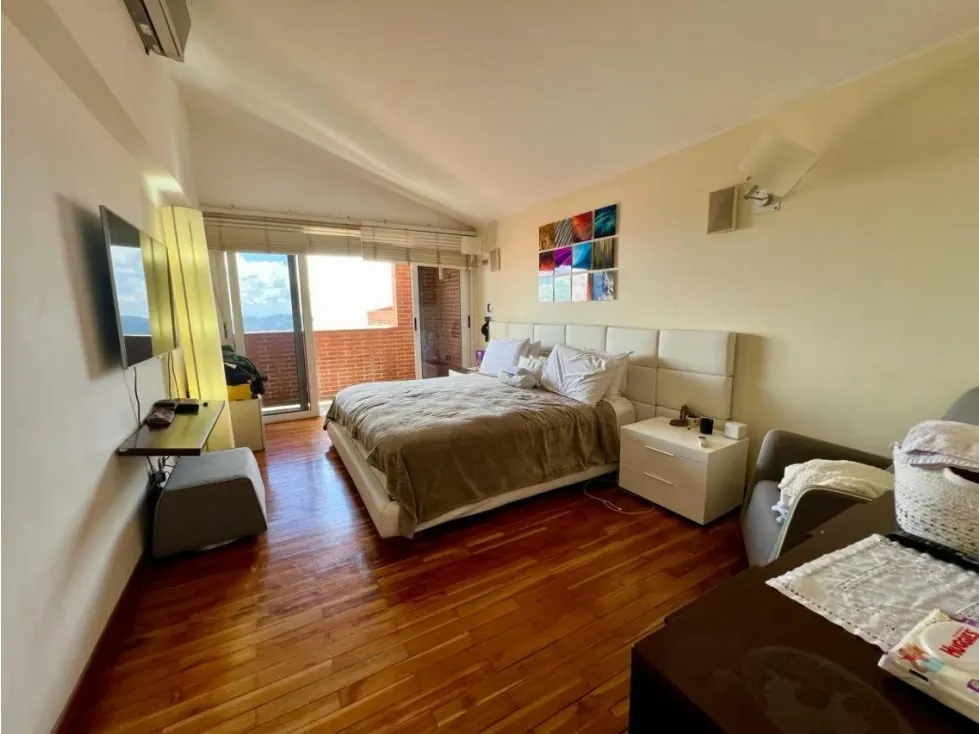 Se Vende Hermosa Villa 300m²-3H+1HS+5B+5P+1M-Loma Linda 9297 - 20