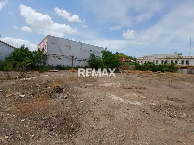 Se Vende Terreno Ideal para Proyecto de Inversión Coro Edo. Falcón - 2