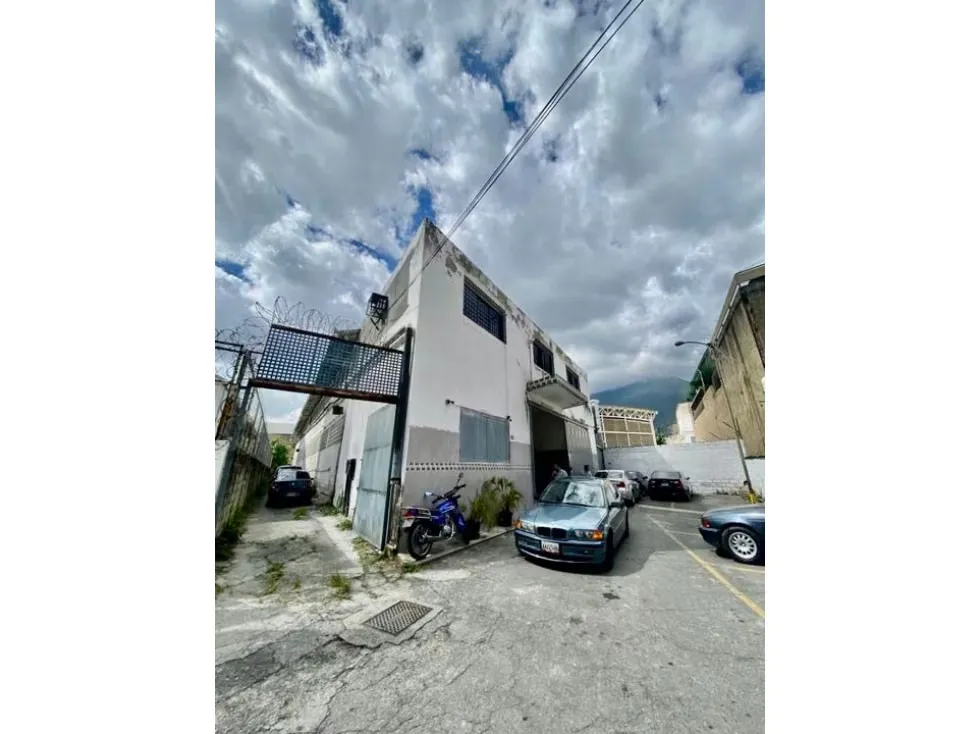 Se vende terreno 1.500m2 Boleita Sur