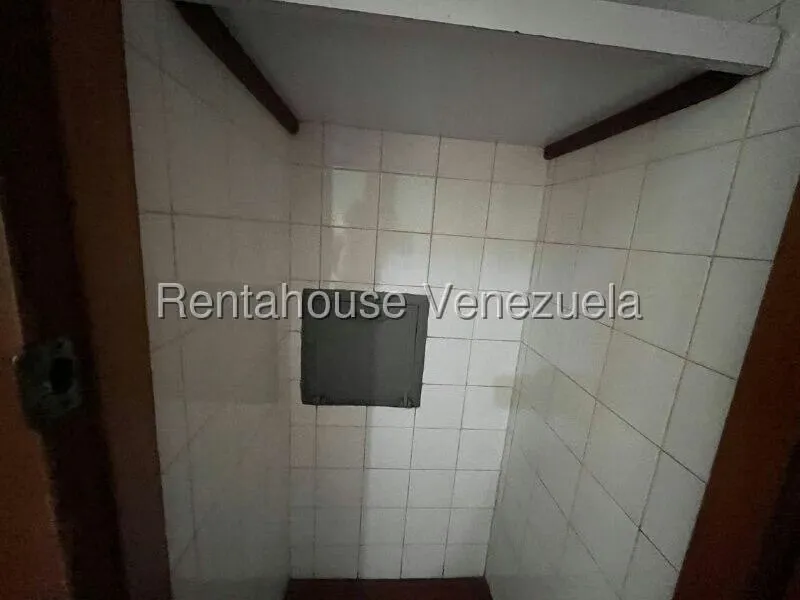 Apartamento (1 Nivel) en Alquiler en Guaparo, Carabobo - 13