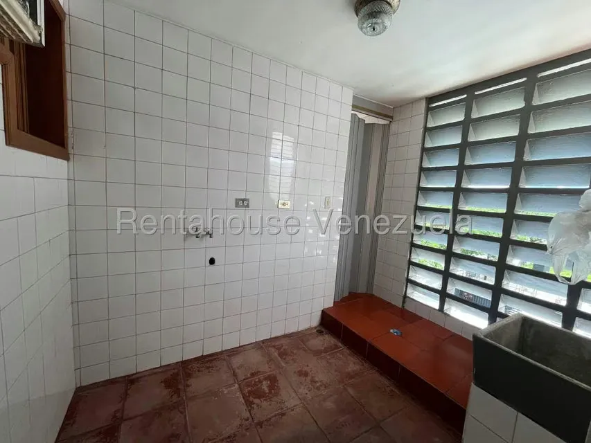Apartamento (1 Nivel) en Alquiler en Guaparo, Carabobo - 15