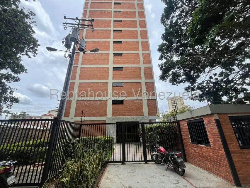 Apartamento (1 Nivel) en Alquiler en Guaparo, Carabobo - 35