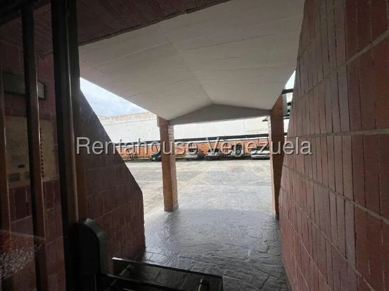 Apartamento (1 Nivel) en Alquiler en Guaparo, Carabobo - 4