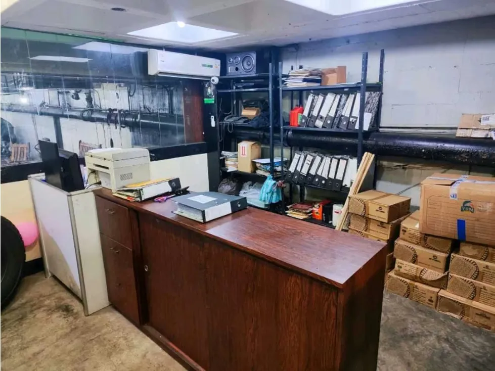 Se vende estacionamiento 1850m2 Catia 2782 - 3