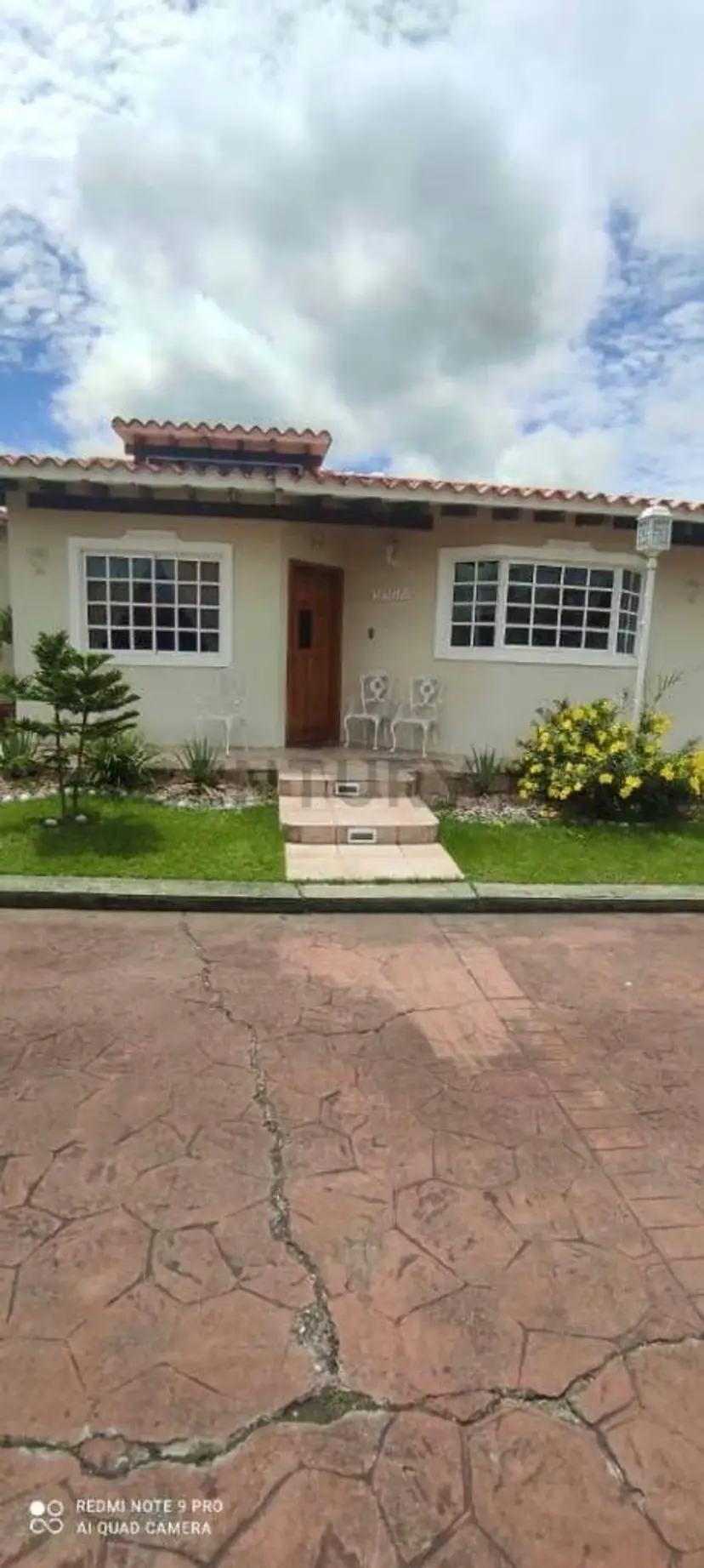 SE VENDE casa en Urbanismo Sector Juanico