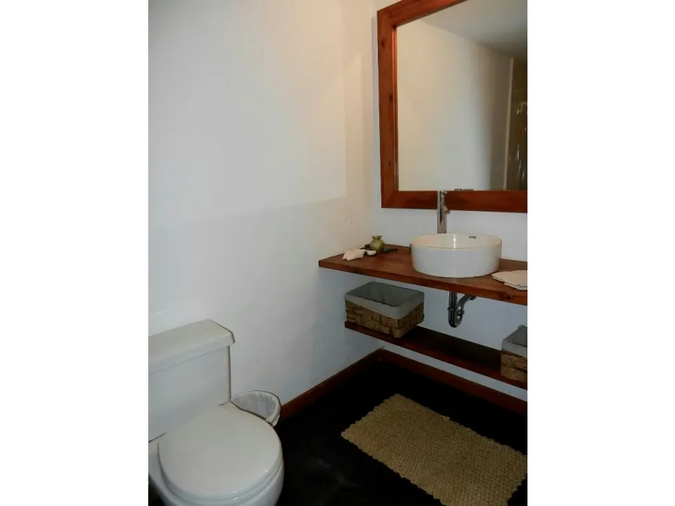 Se vende casa 480m2 4h/6b/6p La Lagunita 2121 - 13