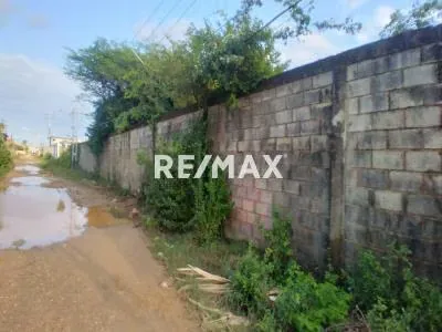 SE VENDE EXCELENTE TERRENO DE 952 MTS2 CON CERCADO DE BLOQUE EN EL SECTOR ASOCIACIÓN DE GANADERO TUCACAS. - 3
