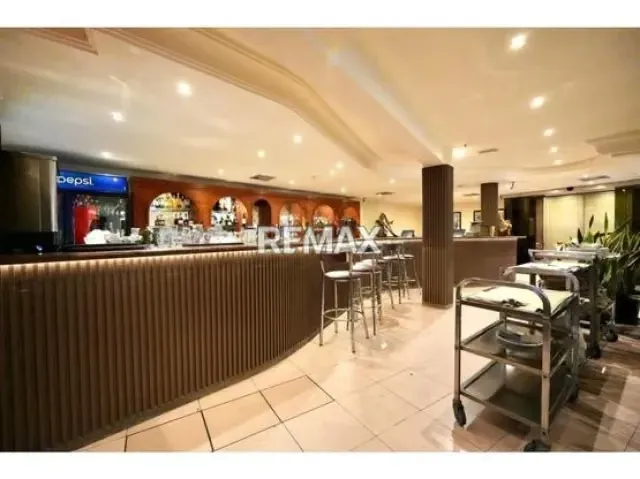 Se vende Fondo de Comercio de amplio y moderno restaurante. - 2