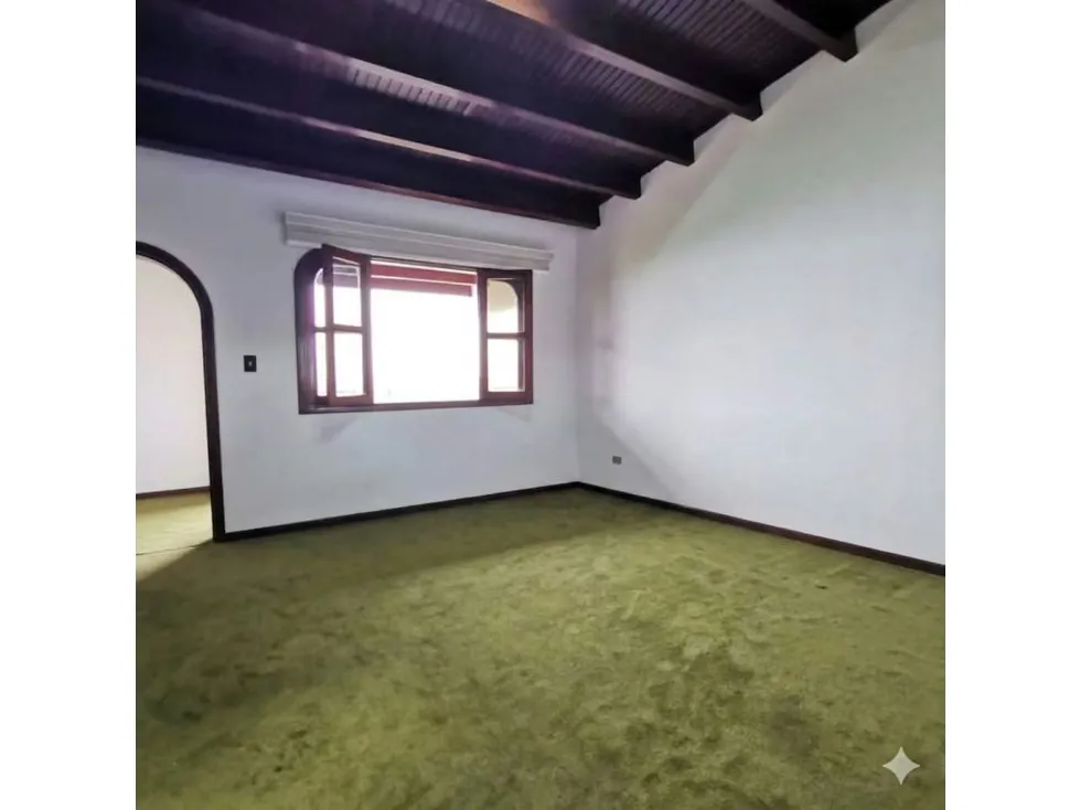 Vendo Casona LA LAGUNITA $850.000 calle cerrada. Actualizar - 14
