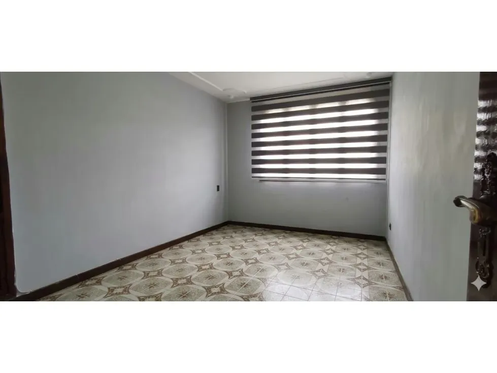 Vendo Casona LA LAGUNITA $850.000 calle cerrada. Actualizar - 10