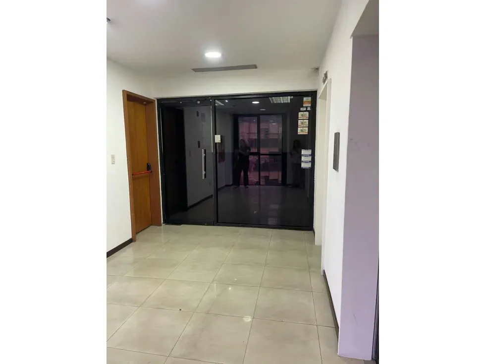 Se vende/alquila oficina 206m2 El Rosal 1398 - 3