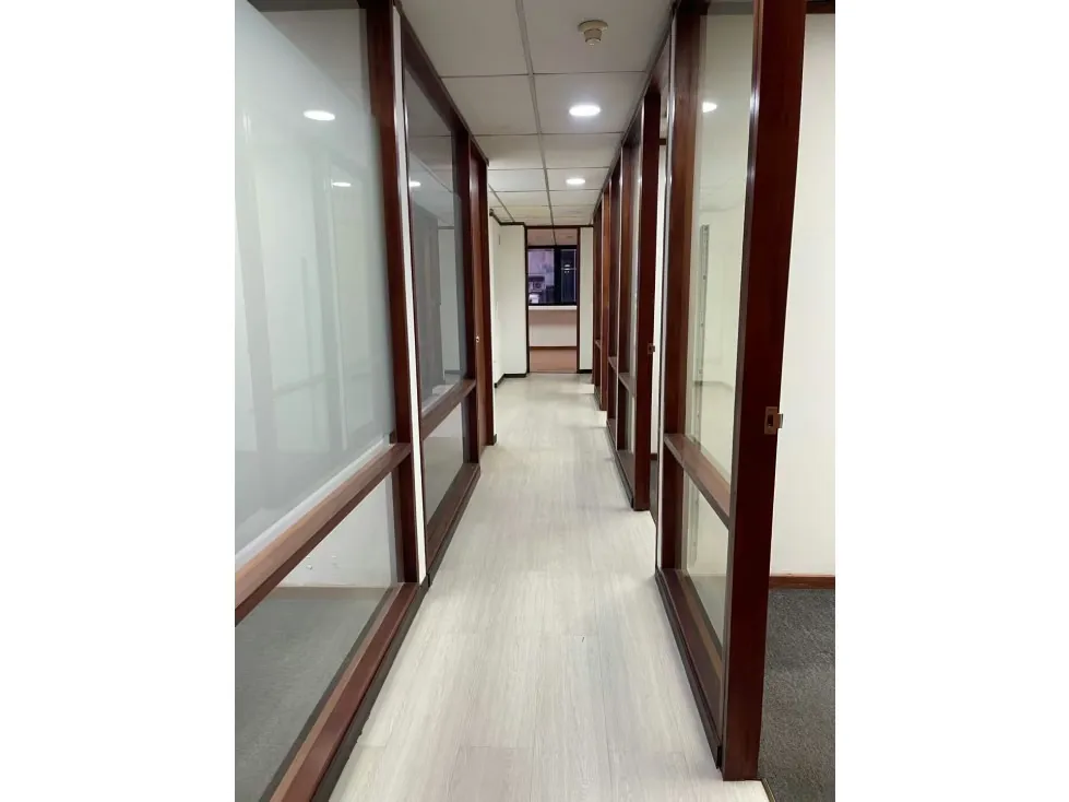 Se vende/alquila oficina 206m2 El Rosal 1398 - 4