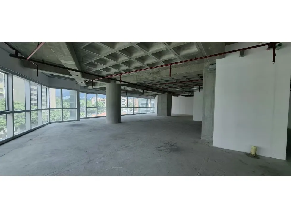 Venta Oficina en Obra Gris en Centro Empresarial La esmeralda Bella - 8