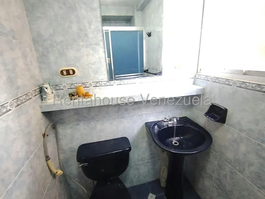 Apartamento (1 Nivel) en Venta en Caricuao, Distrito Metropolitano - 11