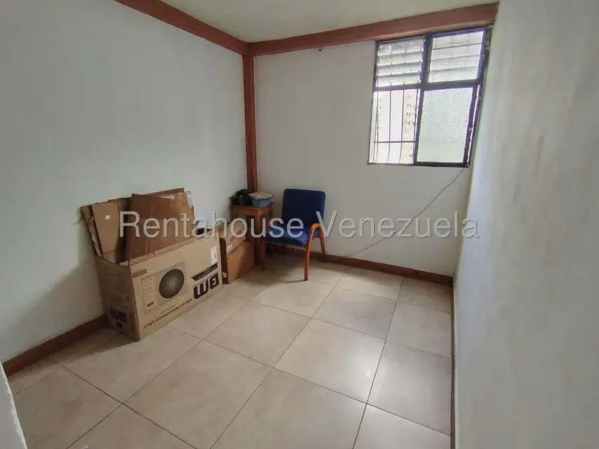 Apartamento (1 Nivel) en Venta en Caricuao, Distrito Metropolitano - 18