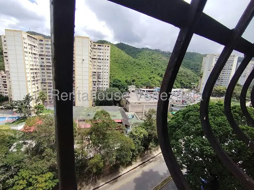 Apartamento (1 Nivel) en Venta en Caricuao, Distrito Metropolitano - 24