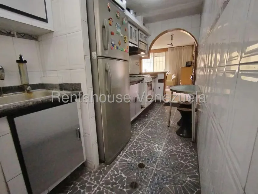 Apartamento (1 Nivel) en Venta en Caricuao, Distrito Metropolitano - 8