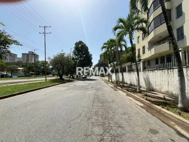 Vendo Local Comercial en Terrazas de Los Nísperos a Pie de Calle - 13