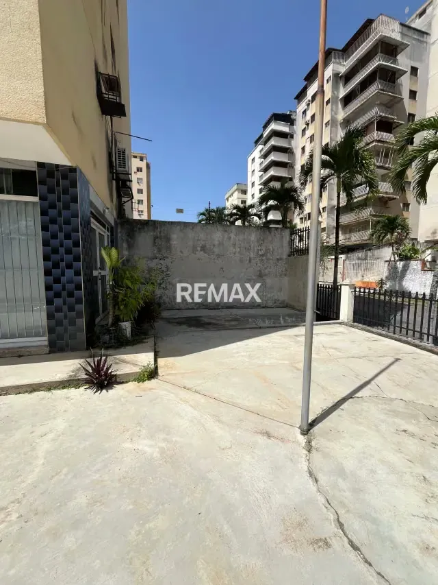 Vendo Local Comercial en Terrazas de Los Nísperos a Pie de Calle - 5