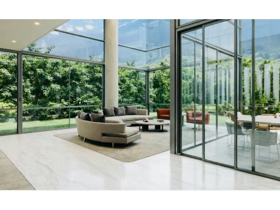 Se vende PB 724m2 4H+S/4.5B+S/5P Altamira - 4